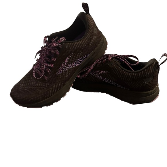 Brooks Women's Revel 5 Running Shoes - Black & Purple size 8 - Picture 1 of 7